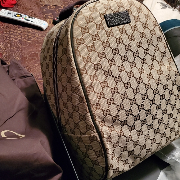 BRAND NEW GUCCI BACK PACK - Picture 4 of 6